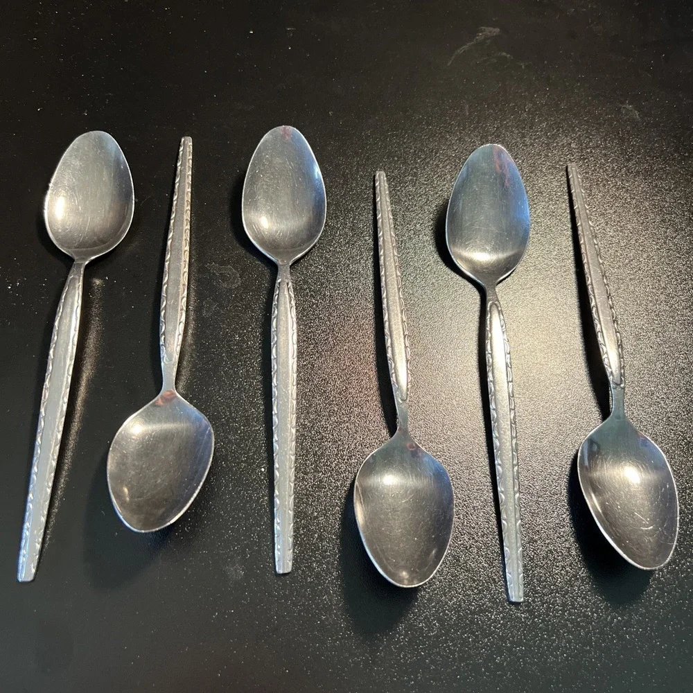 Lot of 6 Rogers Co Stanley Roberts ENSENADA Soup Spoons Stainless Flatware 7.75